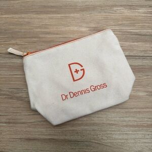 Dr Dennis Gross Pouch